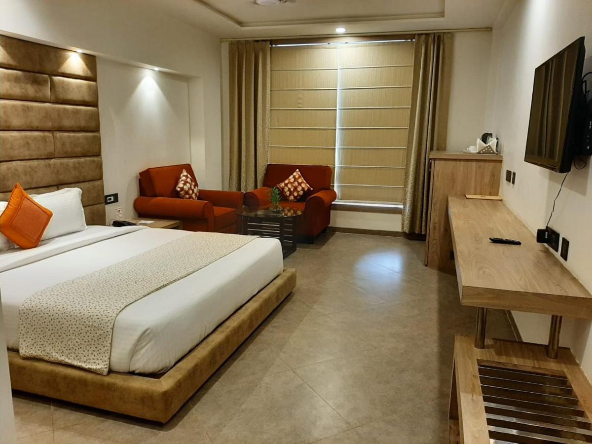 Park Avenue And Resorts Sikar Ngoại thất bức ảnh